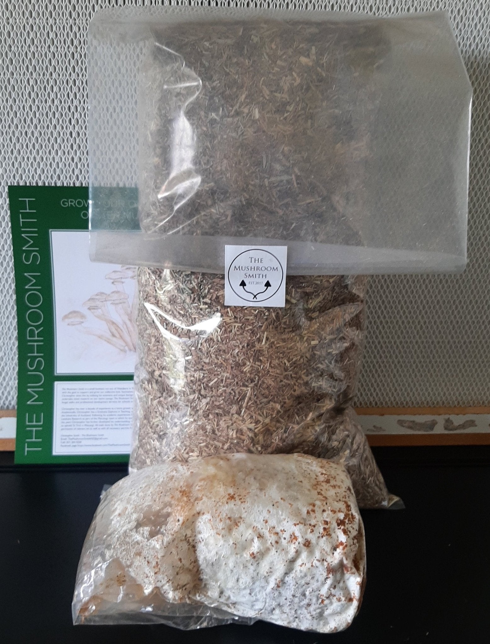 DIY Phoenix Oyster Grow Kit Contents